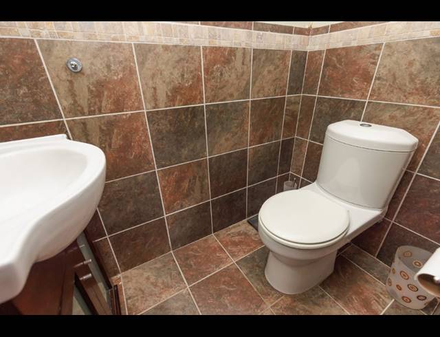 3 BEDROOM HOUSE FOR SALE IN GLENWOOD